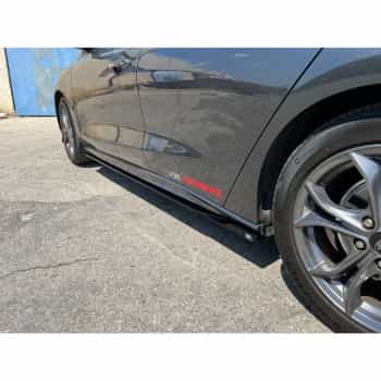Jeu de jupes latérales sur mesure pour Ford Focus IV ST/ST-Line HB 2018-2022 (ABS Noir brillant)