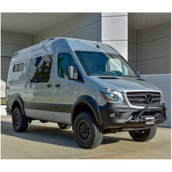 Ensemble d'élargisseurs d'ailes à usage unique (Fender Flares) adapté au Mercedes Sprinter W906 Facelift 2014