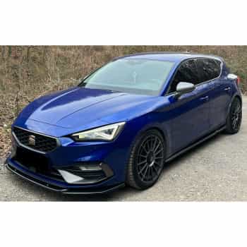 Becquet avant unidirectionnel pour Seat Leon IV HB/ST FR 2020- - Noir brillant