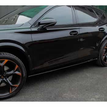 Jupes latérales unidirectionnelles pour Cupra Formentor 2020- - Noir brillant