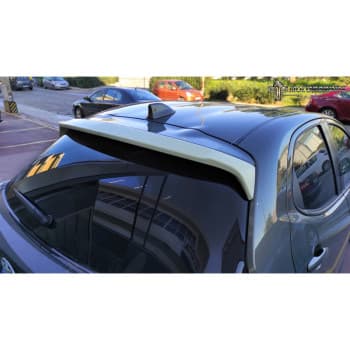 Becquet de toit pour Toyota Yaris (P21) 2020- (PU)