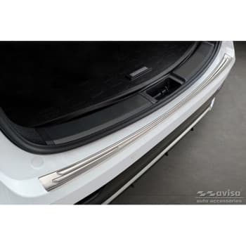 Protecteur de pare-chocs arrière en acier inoxydable pour Lexus NX II 2021- 'Lines'