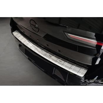 Protection de seuil de coffre en inox adaptable à Opel Astra L HB 5 portes 2021- 'Ribs'