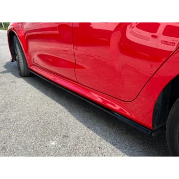 Jeu de jupes latérales sur mesure pour Toyota Yaris (P21) 2020 - incl. GR Sport (ABS Noir brillant)