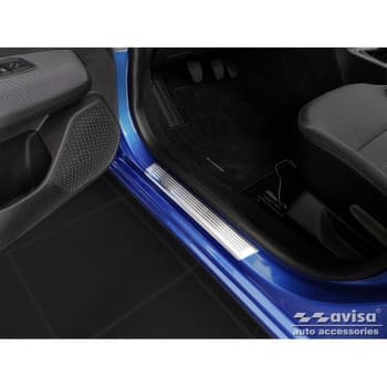 Seuils de porte en inox adaptés à Dacia Sandero III 2020- y compris Stepway &#39;Lines&#39; - 4 pièces